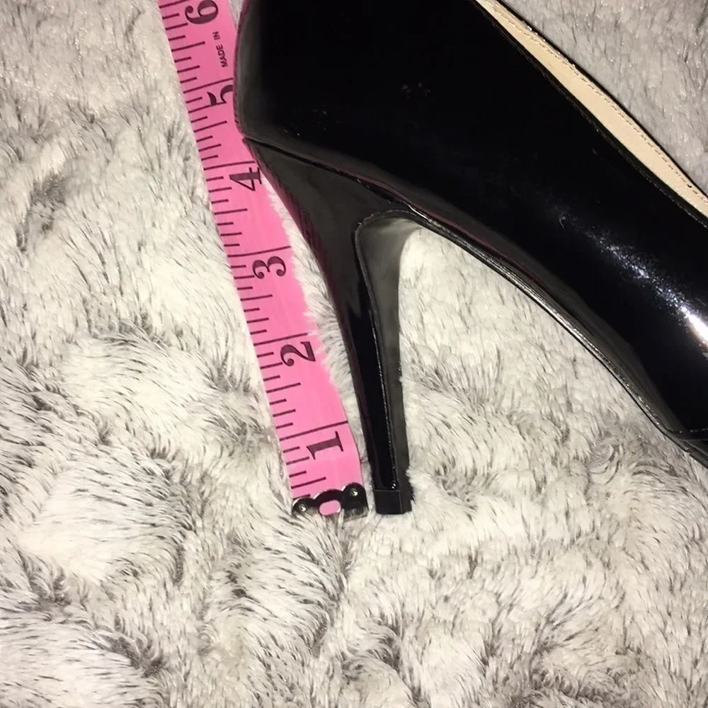 Black Unisa Unneila Classic Cut Out Heels​​​​​​​​​​​​​​​​​​​​​​​​​​​​​​